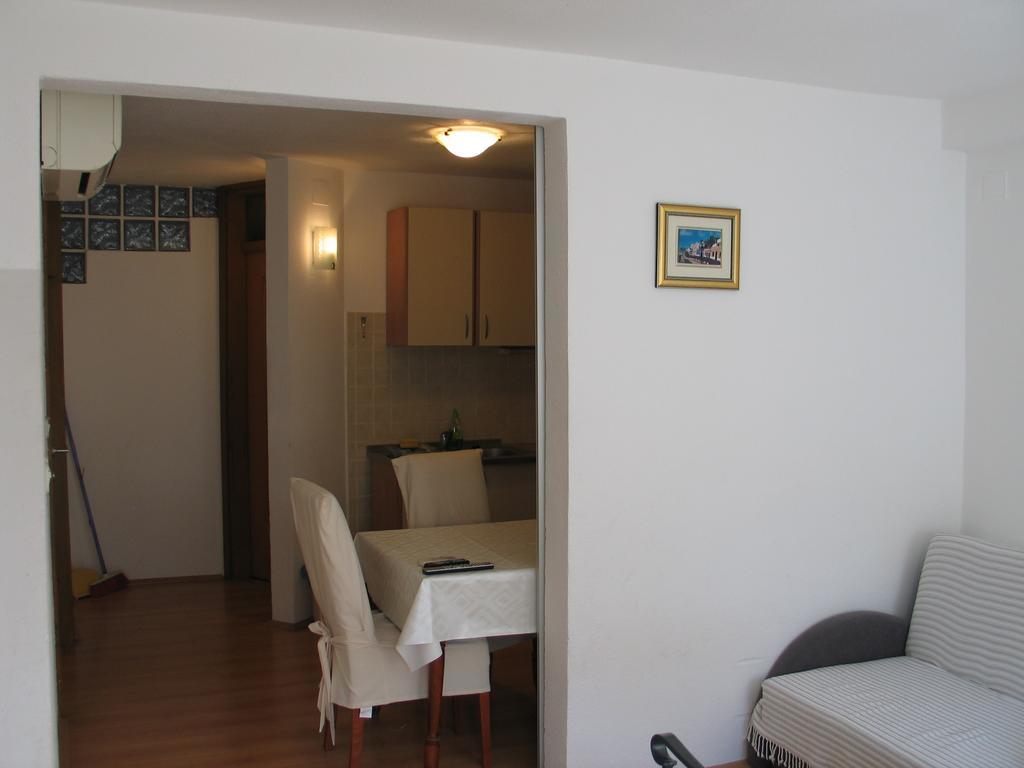 Apartments Mime - Small House Vodice Exterior photo