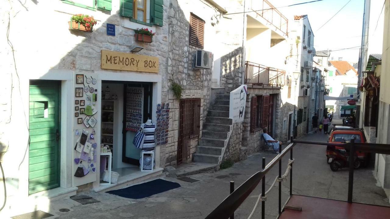 Apartments Mime - Small House Vodice Exterior photo